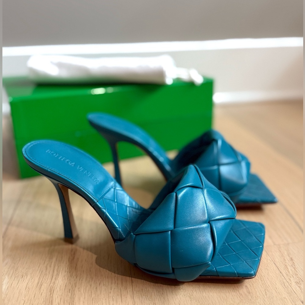 Bottega Veneta Lido Sandal -Blue Women's Heeled 37